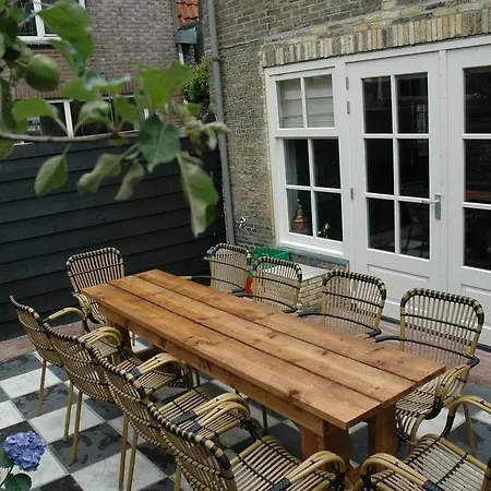 Listed 1777 Building In Historical Enkhuizen Holiday home *